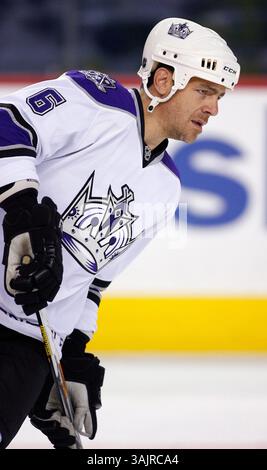 27 novembre 2008 - Calgary, Alberta, Canada - foto del profilo del giocatore NHL su Sean o'Donnell dei Los Angeles Kings durante una recente partita di hockey a Calgary. (Immagine di credito: © Larry MacDougal via ZUMA Wire) Foto Stock