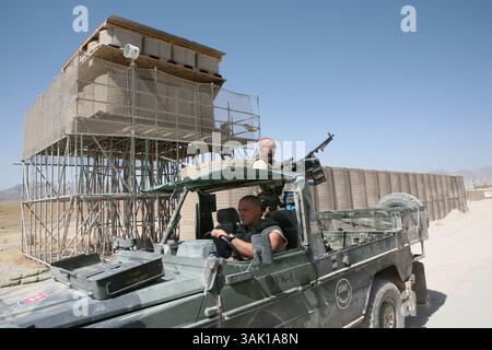 21 settembre 2009 - Tarin Kowt, Uruzgan, Afghanistan - forze armate slovacche (ISAF) guardia Kamp Holland. (Immagine di credito: © Ton Koene/ZUMA Press) Foto Stock