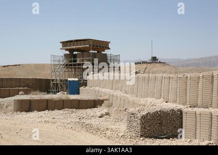 21 settembre 2009 - Tarin Kowt, Uruzgan, Afghanistan - forze armate slovacche (ISAF) guardia Kamp Holland. (Immagine di credito: © Ton Koene/ZUMA Press) Foto Stock
