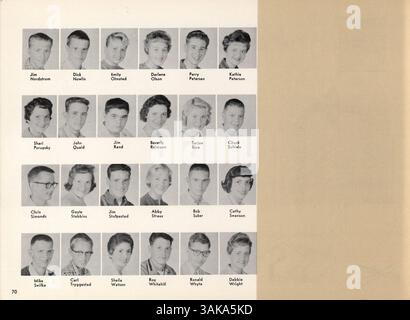 L'annuario Bisbila 1959 della University High School cattura i momenti salienti dell'anno accademico 1958-1959, tra cui studenti, docenti, atletica leggera e grandi eventi scolastici. Foto Stock