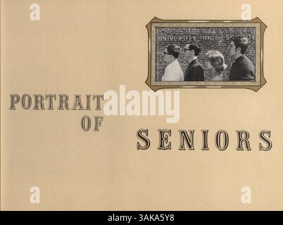 L'annuario Bisbila del 1959 della University High School presenta una panoramica completa dell'anno accademico 1958-1959 della scuola, mettendo in evidenza studenti, insegnanti, club, atletica leggera, ed eventi. Foto Stock