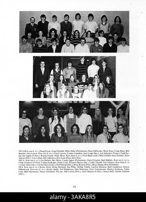 Questo annuario documenta l'anno scolastico 1971-1972 al Park Center High, mostrando studenti, insegnanti, attività extracurriculari e importanti eventi sportivi. Foto Stock