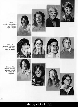 1977 Park Center High Yearbook, Pirate Vol. Vi: Tesori, documenti gli studenti, gli insegnanti, i club e gli eventi sportivi dell'anno scolastico 1972-1973. Foto Stock