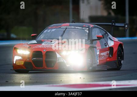 992 James KELLETT (GBR), Pedro EBRAHIM (BRA), Charles CLARK (GBR), Paradine Competition, BMW M4 GT3 EVO, azione durante la 6 ore di Paul Ricard 2025, 1° round del GT World Challenge Europe Endurance Cup 2025, dall'11 al 13 aprile 2025 sul circuito Paul Ricard, a le Castellet, Francia - Photo Grégory Lenormand/DPPI credito: DPPI Media/Alamy Live News Foto Stock
