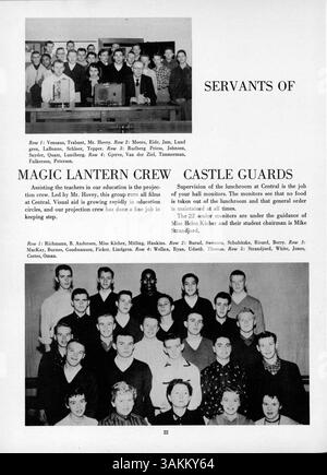 L'annuario 1955 Centralian della Central High include studenti, insegnanti, atletica, club ed eventi scolastici dell'anno scolastico 1954-1955, sottolineando la storia afroamericana. Foto Stock
