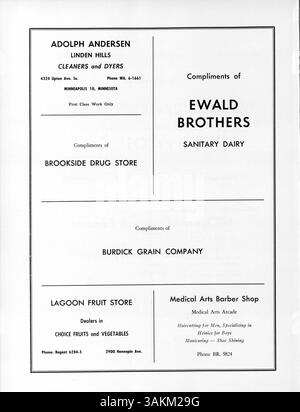 Questa edizione 1955 di "Call o' Pan" offre uno sguardo dettagliato sull'anno scolastico 1954-1955 presso la Blake School, mostrando studenti, insegnanti, sport e attività della comunità. Foto Stock