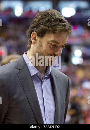 6 aprile 2014 - Los Angeles, California, U. S - Pau Gasol dei Los Angeles Lakers durante la partita tra i Los Angeles Clippers e i Los Angeles Lakers allo Staples Center domenica 6 aprile 2014 a Los Angeles, California. I Clippers sconfiggono i Lakers 120-97. (Immagine di credito: © Prensa Internacional/ZUMAPRESS.com) Foto Stock