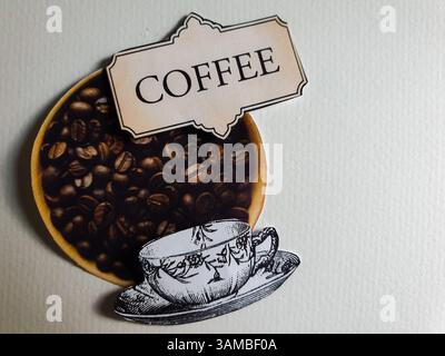 Collage concettuale che simboleggia i prezzi elevati del caffè Foto Stock
