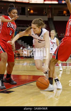 25 gennaio 2014 - Fresno, CS, USA - 25 gennaio 2014 Fresno, CA - Fresno State Guard Courtney sguardo nel gioco tra la University of Nevada Las Vegas Runnin' Rebels e i Fresno State Bulldogs al Save Mart Center di Fresno, CA. Fresno State ha vinto il gioco 70 a 52. (Credit Image: © Phil Hawkins/Cal Sport Media/ZUMAPRESS.com) Foto Stock