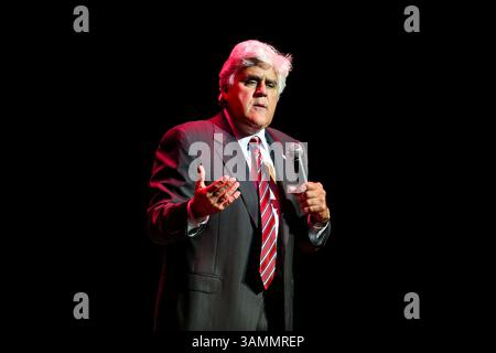 28 marzo 2014 - Durham, Carolina del Nord, U. S - JAY LENO porta il suo tour del 2014 al Durham Performing Arts Center di Durham, North Carolina. (Immagine di credito: © Andy Martin Jr./ZUMAPRESS.com) Foto Stock