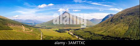 Vista aerea della montagna e della valle del Ben Dorain, Ponte di Orchy, Scozia. Foto Stock