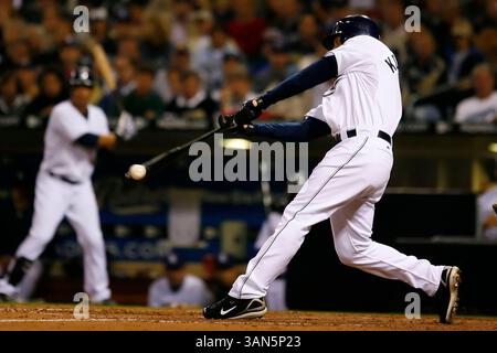22 maggio 2007: Kevin Kouzmanoff, terza base dei San Diego Padres (5) in battuta durante una partita contro i Chicago Cubs al Petco Park di San Diego, California. I Padres hanno battuto i Cubs 5-1.(immagine di credito: © Jody Gomez/Cal Sport Media) Foto Stock