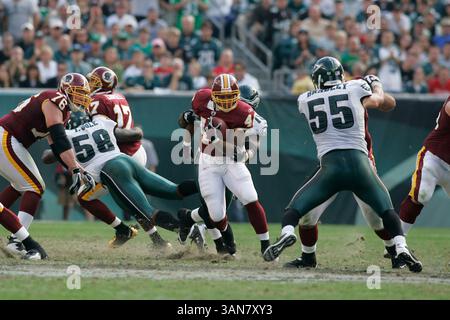 5 ottobre 2008 - il running back dei Washington Redskins Ladell Betts in azione contro i Philadelphia Eagles. I Washington Redskins hanno sconfitto i Philadelphia Eagles 23-17 al Lincoln Financial Field di Philadelphia, PA...Photo Â© Eric Espada/CSM (Credit Image: © Cal Sport Media/ZUMA Press) Foto Stock