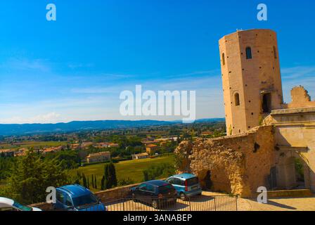 Italia, Spello antiche porte romane, le torri di Properzio Foto Stock