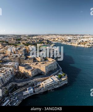 Vista aerea della storica Valletta al tramonto, Malta. Foto Stock