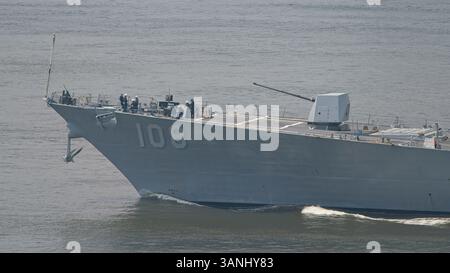 Wayne e Meyer (DDG-108) un cacciatorpediniere classe Arleigh Burke della Marina degli Stati Uniti Foto Stock