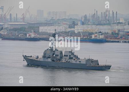 Wayne e Meyer (DDG-108) un cacciatorpediniere classe Arleigh Burke della Marina degli Stati Uniti Foto Stock