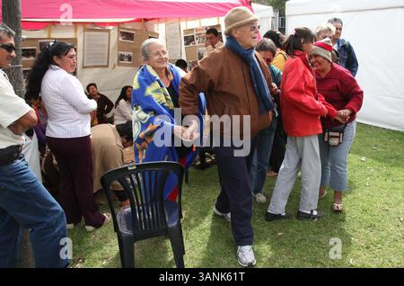 16 GIUGNO 2011 - QUITO, PICHINCHA, ECUADOR - QUITO ECUADOR ..16/06/2011..ULTIMAS NOTICIASMONSEÃ‘OR GONZALO LOPEZ MARAÃ‘ON ..TERMINO EL AYUNO DEL MONSEÃ‘OR POR LA PAZ DE SUCUMBIOS EN EL PARQUE LA ALAMEDA ..EDUARDO TERAN (IMMAGINE DI CREDITO: © EL COMERCIO/GDA/ZUMAPRESS.COM) Foto Stock