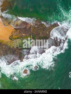 Vista aerea di Mona vale Rockpool, New South Wales, Australia. Foto Stock