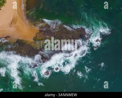 Vista aerea di Mona vale Rockpool, New South Wales, Australia. Foto Stock