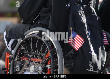 16 maggio 2011 Colorado Springs, CO Le cerimonie di apertura dei Warrior Games 2011. Oltre 200 membri di servizio in servizio attivo disabili e veterani militari sono pronti a competere ai 2nd Warrior Games, dal 16 al 21 maggio, a Colorado Springs, Colorado. Questo sforzo congiunto tra il Comitato Olimpico degli Stati Uniti e il Dipartimento della difesa è ospitato dall'Olympic Training Center. Gli atleti gareggeranno in nuoto, atletica leggera, ciclismo, tiro con l'arco, tiro a segno, pallavolo seduto e pallacanestro su sedia a rotelle. (Immagine di credito: © Larry Clouse/Cal Sport Media/ZUMAPRESS.com) Foto Stock