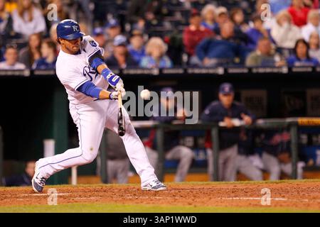 16 maggio 2011: Mike Aviles #13 in azione durante la partita della MLB tra i Kansas City Royals e i Cleveland Indians al Kauffman Stadium di Kansas City, Missouri (Credit Image: © Kyle Rivas/Cal Sport Media/ZUMAPRESS.com) Foto Stock