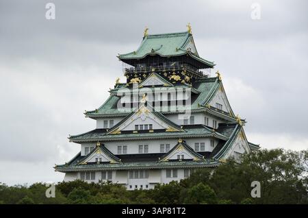 Il castello di Osaka. Uno dei castelli più famosi del Giappone, Osaka, Giappone, Asia Foto Stock