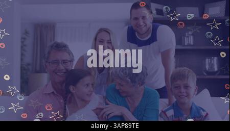 Animatina di stelle e cerchi su una famiglia caucasica felice e multigenerazione seduta sul divano di casa Foto Stock