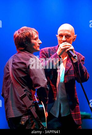 20 maggio 2007 - Londra, Greater London, Regno Unito - JAMES IN CONCERTO - BRIXON ACADEMY, BRIXTON LONDRA INGHILTERRA 04-27-2007.TIM BOOTH. AMANDA ROSE- - 2007.(immagine di credito: © Globe Photos/ZUMAPRESS.com) Foto Stock