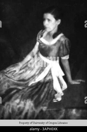 Questa fotografia mostra uno studente di teatro al Berea College, che cattura un momento di vita accademica nel dipartimento di teatro del college. Foto Stock