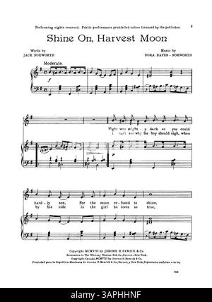 Shine on, Harvest Moon è stata cantata da Nora Bayes e Jack Norworth in The Follies of 1908. La copertina contiene pubblicità per canzoni pubblicate da Jerome H. Remick & Co., con brani musicali da "Over on the Jersey Side" e "Dear Heart". Foto Stock