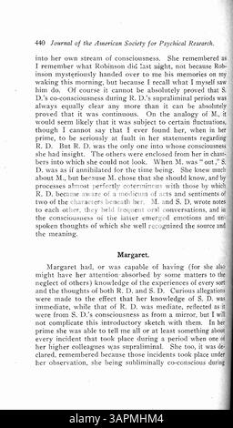 Il caso Doris Fischer descrive una donna con personalità multiple, nata dall'infanzia e legata a esperienze traumatiche. Il caso è unico a causa della personalità cosciente che esiste contemporaneamente con gli altri. In quattro anni di osservazione, sono state identificate cinque personalità, con analisi dettagliate fornite dal Dr. Prince. Il caso è un contributo significativo allo studio del disturbo dissociativo dell'identità. Foto Stock