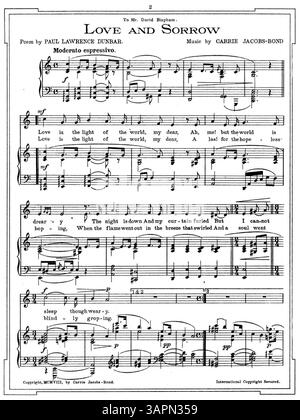 Love and Sorrow di Carrie Jacobs-Bond, un ciclo di canzoni baritoniche, include una poesia di Paul Laurence Dunbar. La copertina mostra una foto in tonalità seppia di David Bispham e contiene una nota firmata da Bispham al compositore. Il ciclo è dedicato a lui e include una nuova canzone, The Birds, cantata da Chauncey Olcott. L'opuscolo contiene anche estratti di altre canzoni, come "After Vacation" e "The Free Concert". Foto Stock