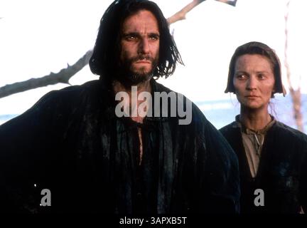 1 GENNAIO 2011 - A11831ADH.''IL CROGIOLO''. JOAN ALLEN DANIEL DAY LEWIS. FORNITO DA (immagine di credito: © Globe Photos/ZUMAPRESS.com) Foto Stock