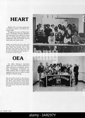 Questa edizione 1981 dell'Yearbook del Park Center High, Pirate volume X, commemora l'anno scolastico con le attrazioni di atletica leggera, club studenteschi ed eventi sociali chiave. Foto Stock