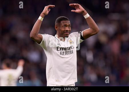 Madrid, Spagna. 16 aprile 2025. David Alaba del Real Madrid CF gesta durante la partita di secondo livello dei quarti di finale di UEFA Champions League 2024/25 tra il Real Madrid CF e l'Arsenal FC allo stadio Santiago Bernabeu. Punteggio finale: Real Madrid CF 1 : 2 Arsenal FC credito: SOPA Images Limited/Alamy Live News Foto Stock