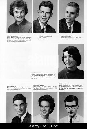 Questa edizione 1961 dell'annuario Bisbila della University High fornisce una cronaca dettagliata di studenti, insegnanti, club e atletica durante l'anno scolastico 1960-1961, mettendo in evidenza la storia afroamericana e i contributi culturali. Foto Stock