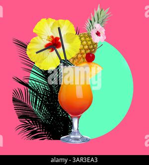 Atmosfera da festa estiva. Cocktail tequila all'alba con fiori, foglie di palma e frutta su sfondo colorato brillante, collage creativo Foto Stock