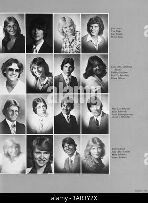 L'annuario del 1981 del Park Center High, Pirate volume X, racchiude l'anno scolastico, documentando i risultati di studenti, docenti, squadre atletiche ed eventi extracurriculari dell'anno 1980-1981. Foto Stock