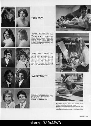 L'annuario del 1982 del Park Center High, "Pirate Treasures", documenta le esperienze e i risultati di studenti, docenti e squadre di atletica durante l'anno scolastico 1981-1982. Foto Stock
