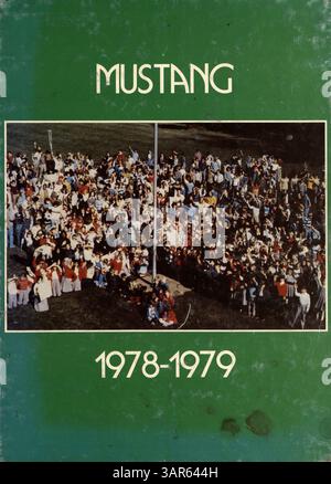 Il Breck Yearbook per il 1979, intitolato Breck Mustang, documenta gli studenti, gli insegnanti, i club, atletica leggera ed eventi chiave dell'anno scolastico 1978-1979 alla Breck High School. Foto Stock