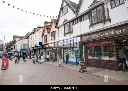 Negozi in Tavern Street a Ipswich, Suffolk, Regno Unito Foto Stock