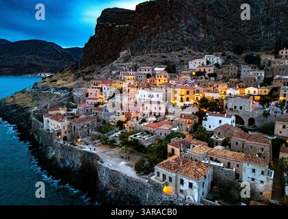 Vista aerea di Monemvasia, una città della Laconia, Grecia. Foto Stock