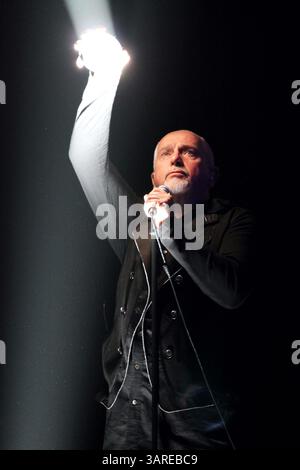 7 maggio 2010 - New York, New York, Stati Uniti - PETER GABRIEL & Friends concerto al radio City Music Hall di New York City 5/03/2010 . K64942MBR.(immagine di credito: © Globe Photos/ZUMApress.com) Foto Stock