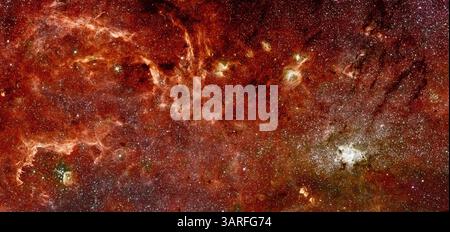 02 febbraio 2010 - via Lattea, spazio - questa immagine a colori composita a infrarossi del centro della nostra galassia della via Lattea rivela una nuova popolazione di stelle massicce e nuovi dettagli in strutture complesse nel gas ionizzato caldo che ruota intorno ai 300 anni luce centrali. Questo ampio panorama è il più nitido quadro infrarosso mai realizzato del nucleo galattico e offre un laboratorio per capire come le stelle massicce formano e influenzano il loro ambiente nelle regioni nucleari spesso violente di altre galassie. Questa vista combina l'immagine nitida della telecamera Near Infrared del Telescopio spaziale Hubble e della spettromete multi-oggetto Foto Stock