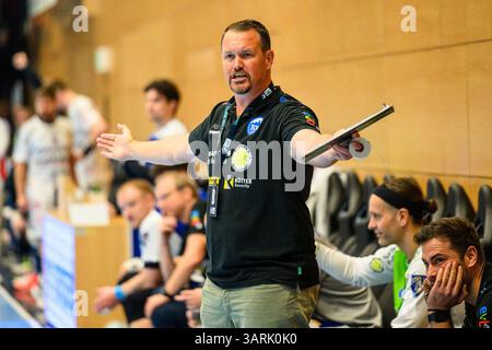 Eisenach, Germania. 17 aprile 2025. Misha Kaufmann (allenatore, ThSV Eisenach) GER, ThSV Eisenach gegen HC Erlangen, Handball, Daikin 1. Handballbundesliga, 26.Spieltag, Saison 2024/2025, 17.04.2025 foto: Eibner-Pressefoto/Martin Herbst credito: dpa/Alamy Live News Foto Stock