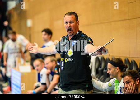 Eisenach, Germania. 17 aprile 2025. Misha Kaufmann (allenatore, ThSV Eisenach) GER, ThSV Eisenach gegen HC Erlangen, Handball, Daikin 1. Handballbundesliga, 26.Spieltag, Saison 2024/2025, 17.04.2025 foto: Eibner-Pressefoto/Martin Herbst credito: dpa/Alamy Live News Foto Stock