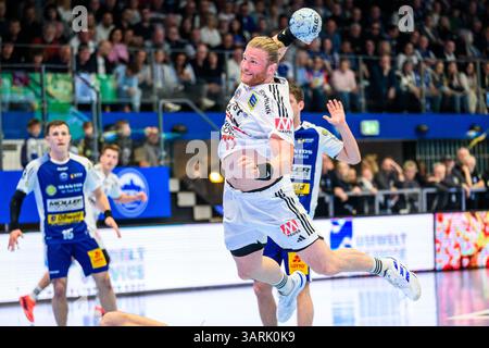 Eisenach, Germania. 17 aprile 2025. Maciej Gebala (Kreislaeufer, HC Erlangen, 77) GER, ThSV Eisenach gegen HC Erlangen, Handball, Daikin 1. Handballbundesliga, 26.Spieltag, Saison 2024/2025, 17.04.2025 foto: Eibner-Pressefoto/Martin Herbst credito: dpa/Alamy Live News Foto Stock