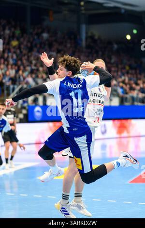 Eisenach, Germania. 17 aprile 2025. Marko Grgic (ThSV Eisenach, #17) GER, ThSV Eisenach gegen HC Erlangen, Handball, Daikin 1. Handballbundesliga, 26.Spieltag, Saison 2024/2025, 17.04.2025 foto: Eibner-Pressefoto/Martin Herbst credito: dpa/Alamy Live News Foto Stock