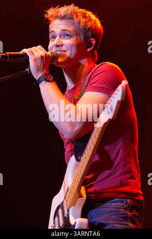 5 luglio 2012 - Milwaukee, Wisconsin, Stati Uniti - HUNTER HAYES si esibisce con la sua band al Summerfest di Milwaukee, Wisconsin. (Immagine di credito: © Daniel DeSlover/ZUMAPRESS.com) Foto Stock